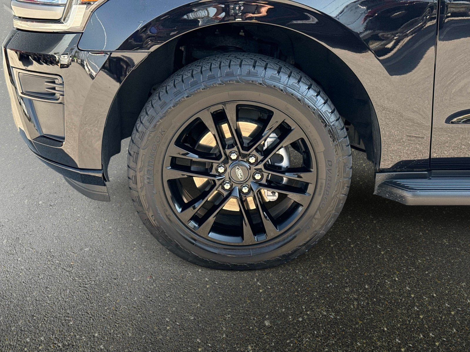 Used 2024 Ford Expedition Max XLT AWD/4WD image 12