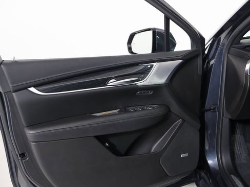 Used 2021 Cadillac XT5 Premium Luxury image 20