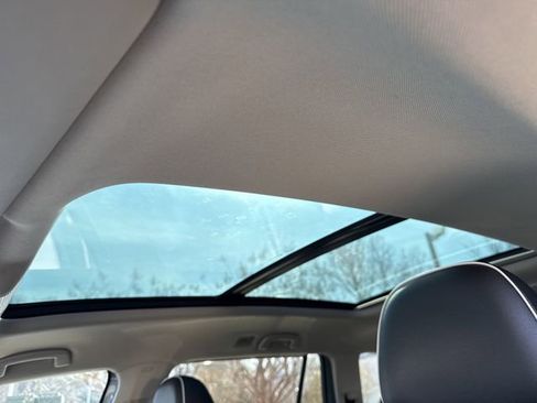 Used 2024 Volkswagen Atlas SEL Premium R-Line image 16