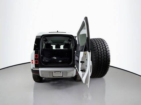 Certified 2025 Land Rover Defender 110 S image 29