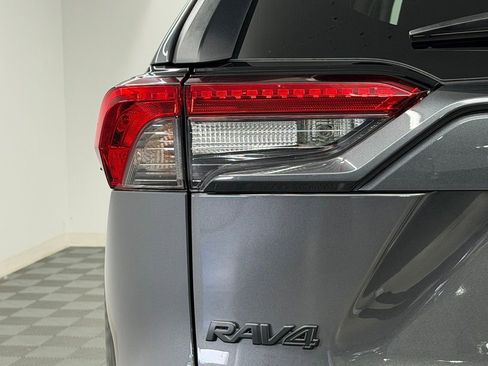 Used 2025 Toyota RAV4 XLE FWD image 11