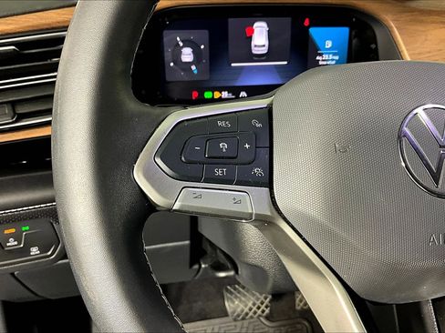 Used 2024 Volkswagen Atlas SE image 10