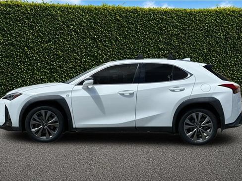 Used 2020 Lexus UX 200 F Sport w/ F Sport Premium Package FWD image 7
