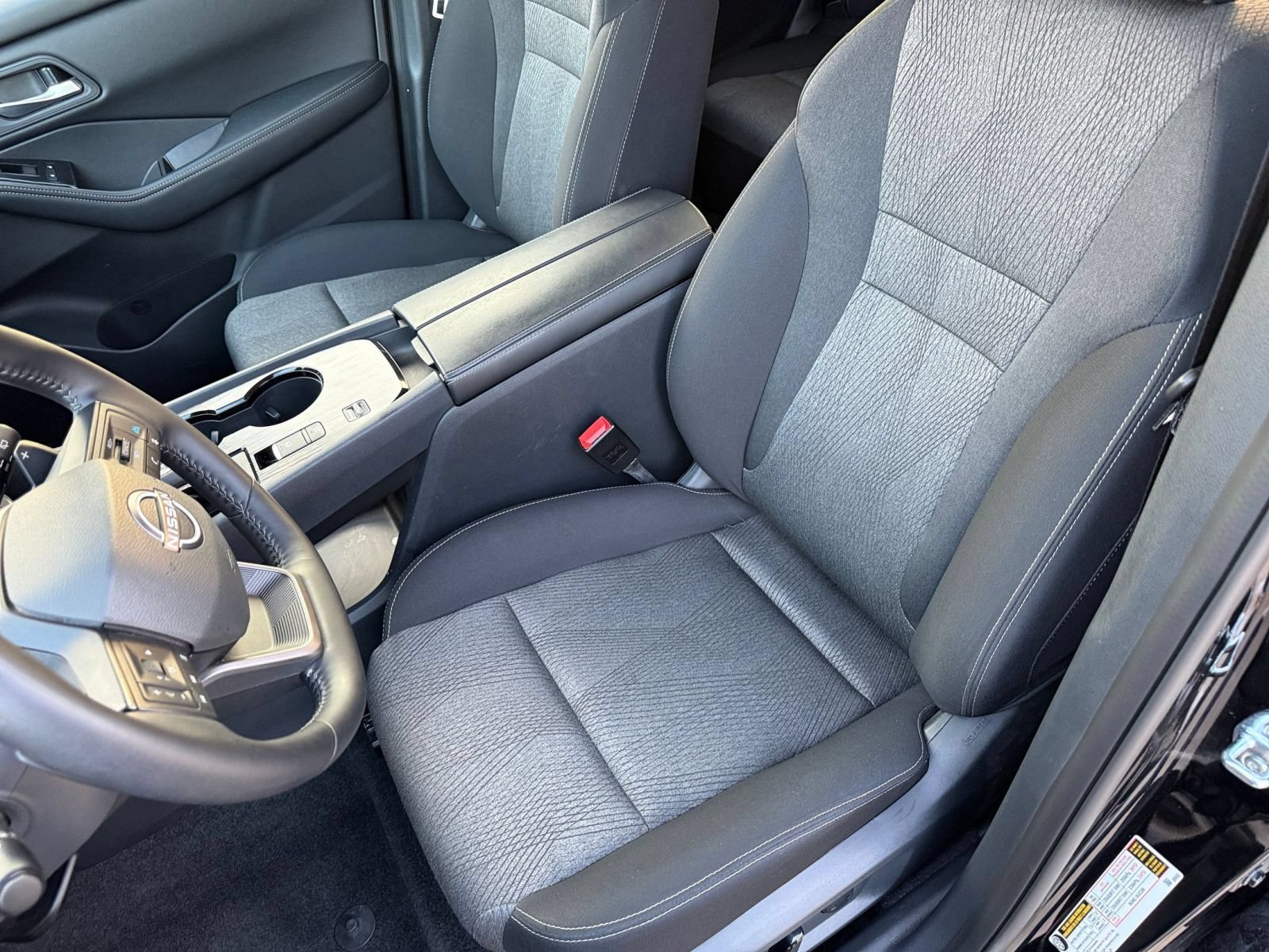 Used 2026 Nissan Rogue SV FWD image 36