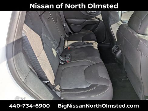 Used 2015 Jeep Cherokee Latitude w/ Cold Weather Group FWD image 25