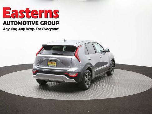 Used 2025 Kia Niro LX FWD image 38