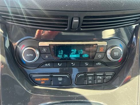 Used 2015 Ford Escape Titanium w/ Equipment Group 301A AWD/4WD image 29