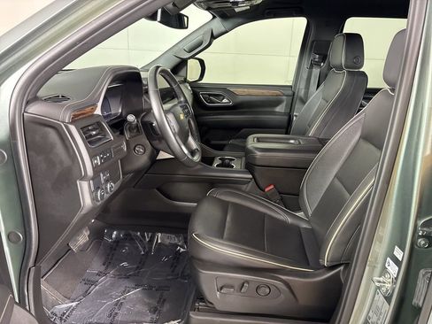 Used 2024 Chevrolet Tahoe Premier image 17