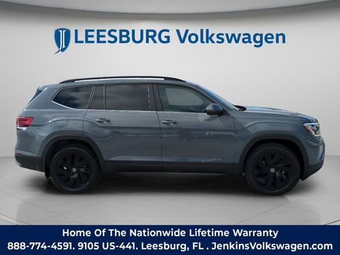 New 2026 Volkswagen Atlas SE image 3