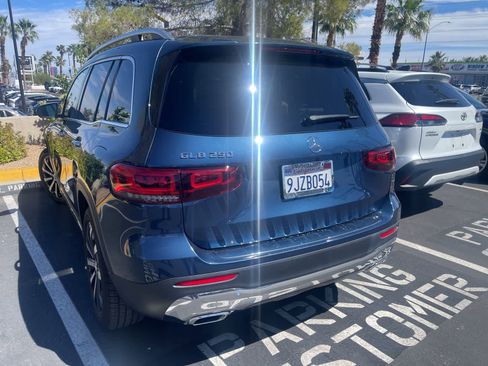 Used 2022 Mercedes-Benz GLB 250 image 12