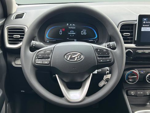 New 2026 Hyundai Venue SE image 18