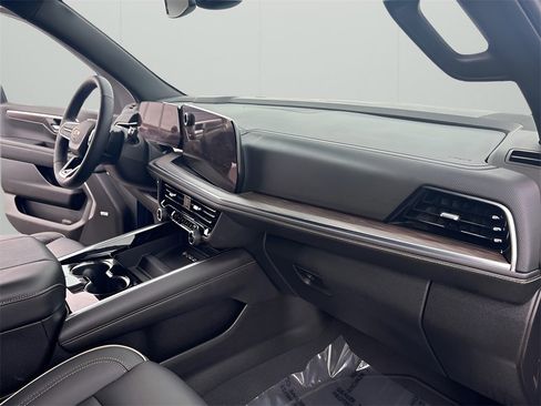 Used 2025 Chevrolet Tahoe Premier image 21