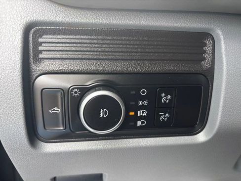 Used 2024 Ford F250 XLT w/ FX4 Off-Road Package AWD/4WD image 47