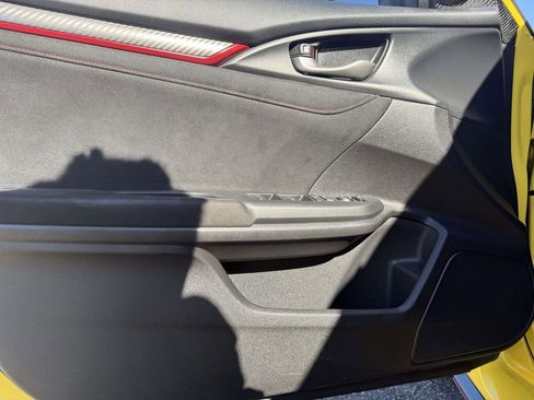 Used 2021 Honda Civic Type R Limited image 12