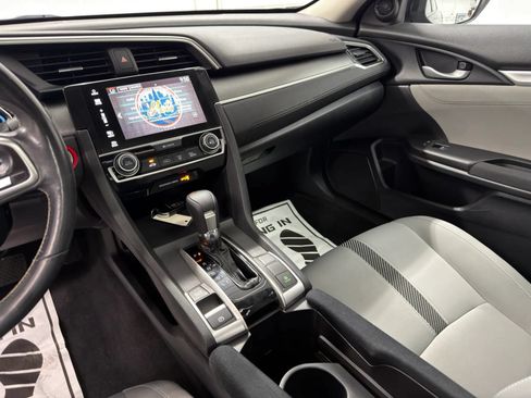 Used 2017 Honda Civic EX image 16