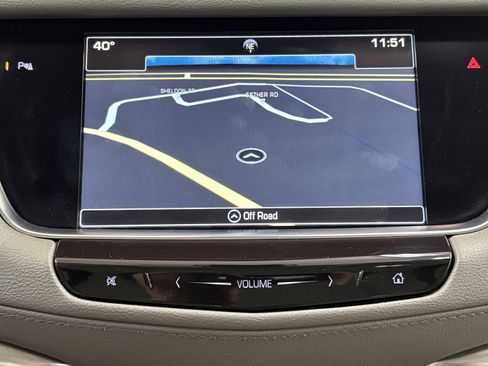 Used 2018 Cadillac XT5 Luxury w/ Driver Awareness Package image 15