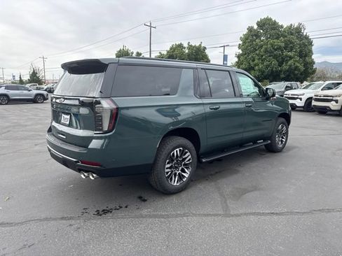 New 2026 Chevrolet Suburban Z71 w/ Comfort Package AWD/4WD image 7