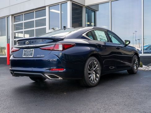New 2025 Lexus ES 350 Ultra Luxury image 8