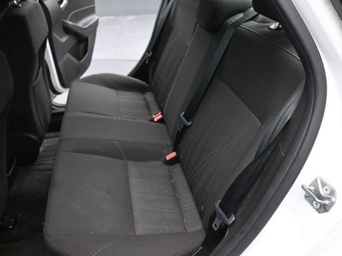 Used 2017 Ford Focus SE image 10