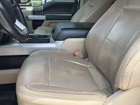 Used 2018 Ford F250 Lariat w/ Lariat Ultimate Package AWD/4WD image 13