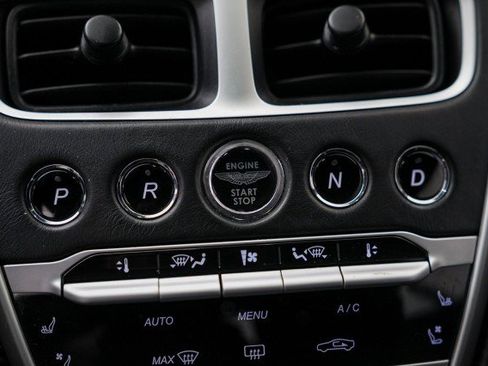 Used 2018 Aston Martin DB11 V12 image 25