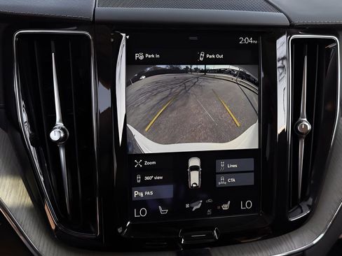 Used 2018 Volvo XC60 T8 Inscription w/ Advanced Package image 11