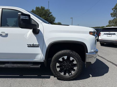 Used 2020 Chevrolet Silverado 2500 LT w/ Texas Edition AWD/4WD image 41