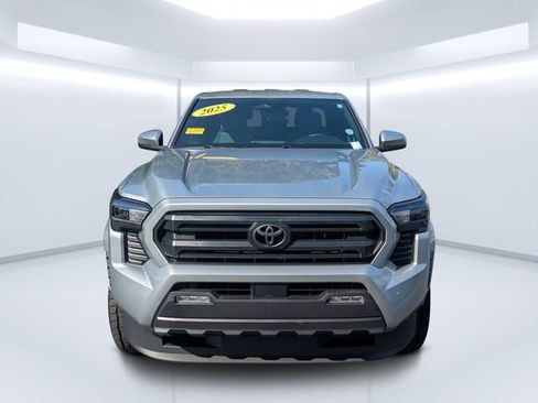Used 2025 Toyota Tacoma SR5 RWD image 8
