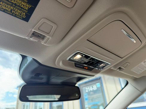 Used 2020 Lincoln Corsair AWD w/ Premium Package image 17