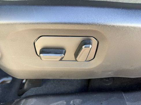 Used 2024 Jeep Gladiator Mojave w/ Technology Group AWD/4WD image 14