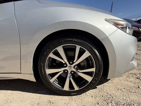 Used 2017 Nissan Maxima Platinum image 14