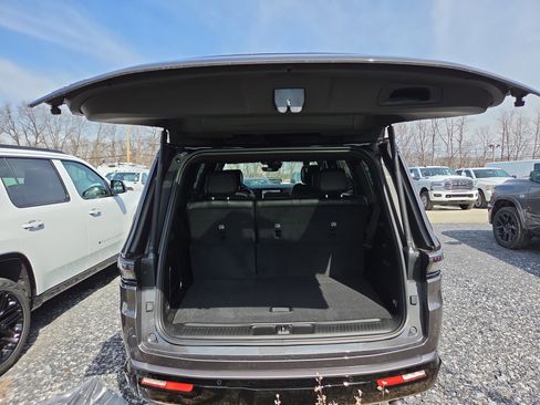 New 2026 Jeep Grand Wagoneer 4WD image 11