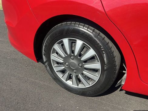 Used 2017 Hyundai Elantra SE image 30