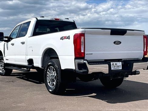 Used 2023 Ford F350 XLT w/ FX4 Off-Road Package AWD/4WD image 4