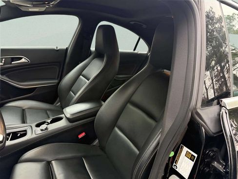 Used 2018 Mercedes-Benz CLA 250 4MATIC image 10