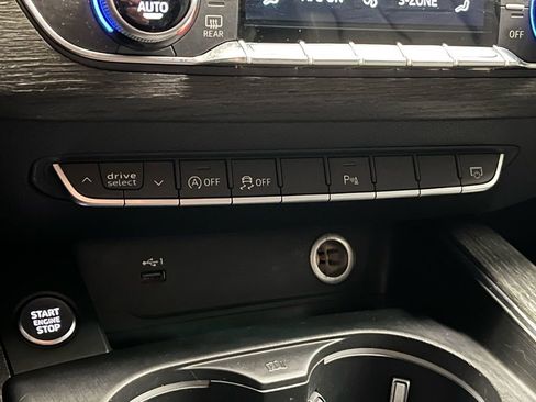 Used 2019 Audi A4 2.0T Premium image 10