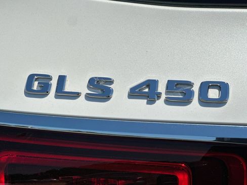 Used 2022 Mercedes-Benz GLS 450 4MATIC image 12