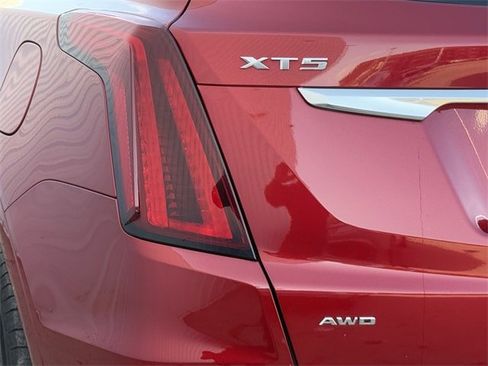 Used 2022 Cadillac XT5 Premium Luxury image 6
