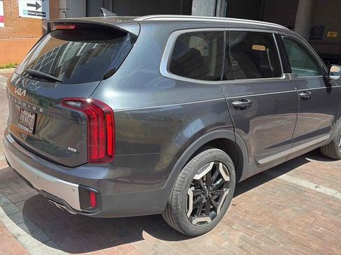 Used 2024 Kia Telluride S w/ S Sunroof Package image 7