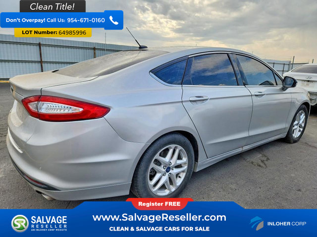 Used 2016 Ford Fusion SE FWD image 4