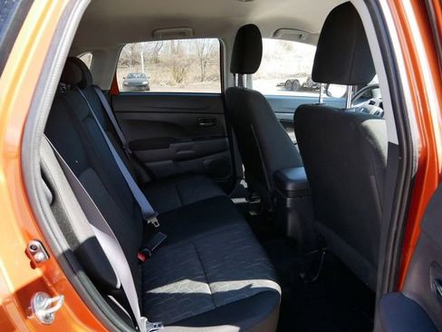 Used 2025 Mitsubishi Outlander Sport ES AWD/4WD image 9