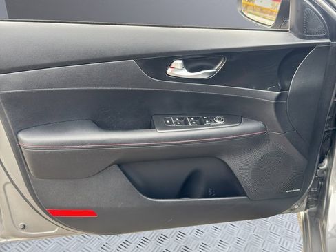 Used 2022 Kia Forte GT image 13