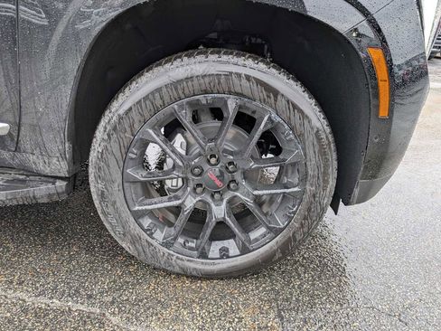 New 2026 GMC Yukon XL Elevation w/ Elevation Premium Package image 3