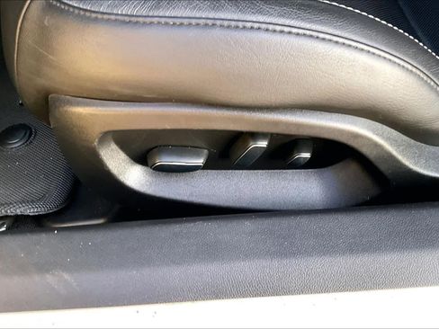 Used 2018 Chevrolet Corvette Stingray Coupe w/ 2LT Preferred Equipment Group image 26