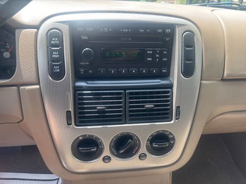 Used 2003 Ford Explorer Sport XLT AWD/4WD image 33