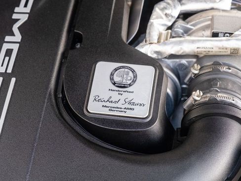 Used 2019 Mercedes-Benz GLC 63 AMG 4MATIC image 35