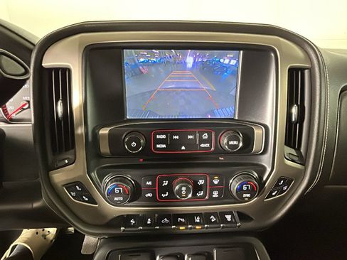 Used 2015 GMC Sierra 2500 Denali AWD/4WD image 26