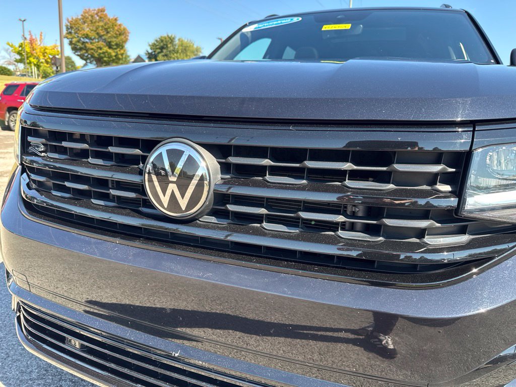 Used 2023 Volkswagen Atlas Cross Sport SEL R-Line AWD/4WD image 10