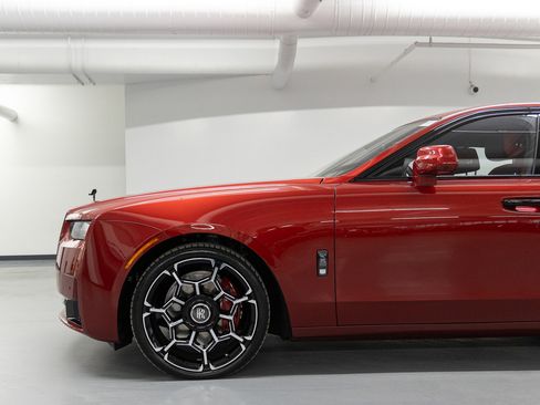 Used 2025 Rolls-Royce Ghost Black Badge image 5