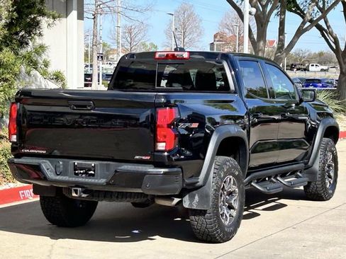 Used 2023 Chevrolet Colorado ZR2 w/ ZR2 Convenience Package III image 4